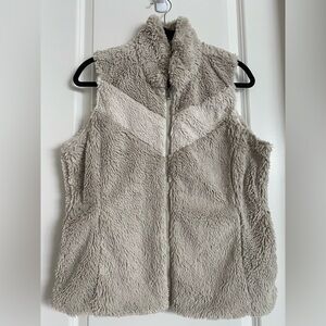 Patagonia Women’s Pelage Vest High Pile Fleece Full Zip Bleached Stone Large